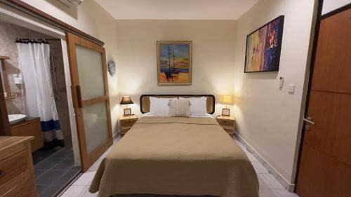 CROFFLE COTTAGE SANUR - Walk to the Beach & ICON Mall in Sanur