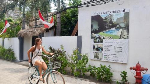 Black & White Cottages in Gili Trawangan