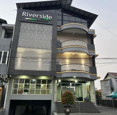 Riverside Smart Hotel
