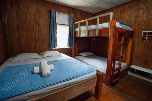 Likat Surf House in Tuapejat