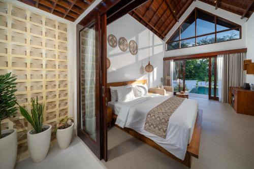 Nayandra Uluwatu