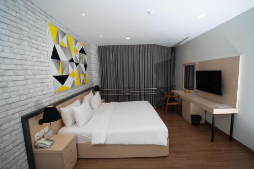 Nite & Day Laguna Bintan