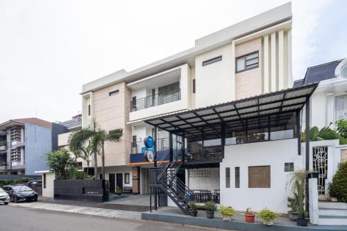 Rehat at Dago Sky Hotel in Bandung