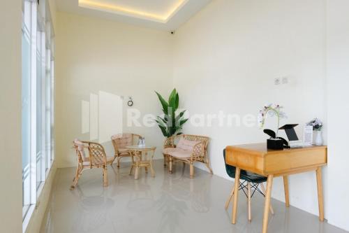 Nawasena Homey Syariah near Bandara Adisucipto 4 Mitra RedDoorz