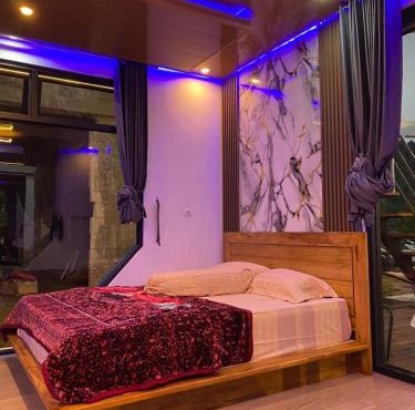 HOUSEBOAT AFFA grup