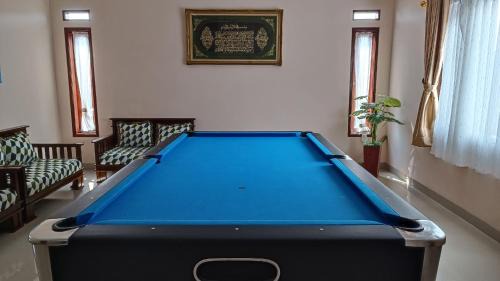 Villa 4 Kamar Tidur Dengan Kolam Renang Pribadi in Puncak