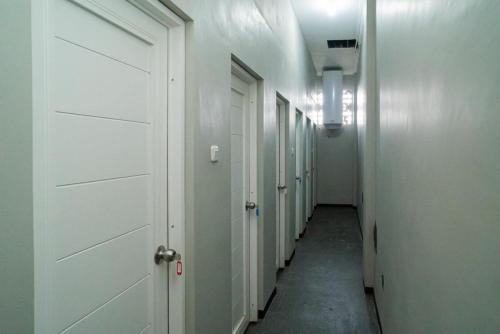 RedDoorz near Wisata Paribendo Lawang