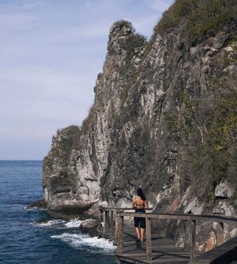 Kirana Retreat - Beach Front Resort in Sekongkang