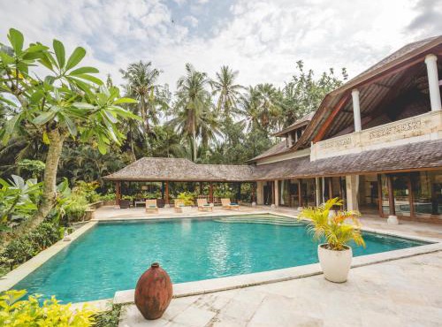 4 bedroom Luxury Villa with large Pool near Balian Beach in Balian