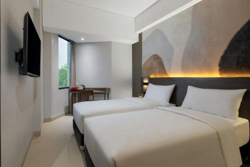 Hotel Neo Kota Baru Parahyangan