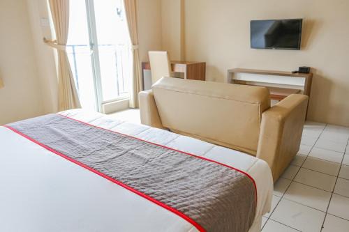 Capital O 94796 Apartment Mutiara Bekasi