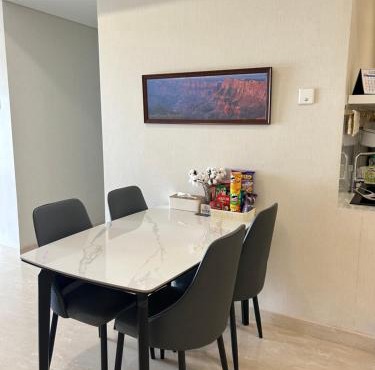Podomoro Delipark Apartemen CozyCrowd Empire Tower 4BR 3 King and 1 single bed Medan - 110m