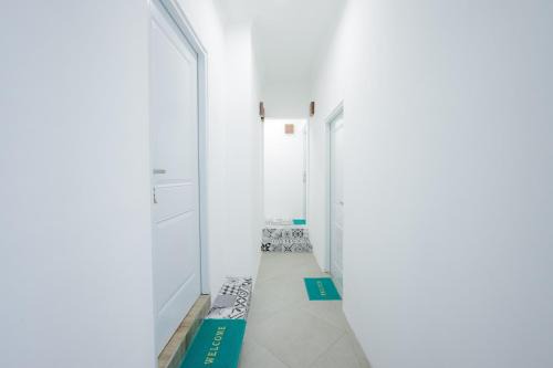 RedDoorz Plus at Jalan Gatot Subroto Jakarta