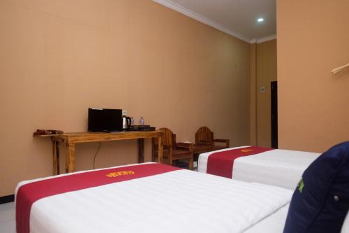 Urbanview Hotel LTefa Pemalang in Padurekso