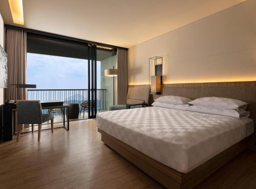 Royal Tulip Gunung Geulis Resort and Golf
